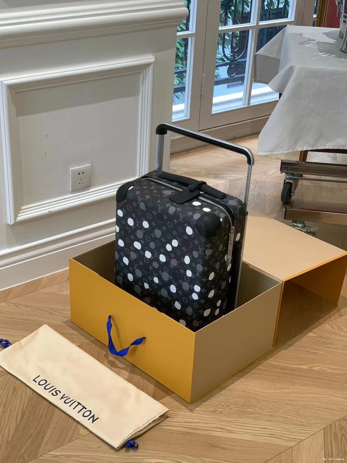 YAYOI CABIN 55 HORIZON 37L POLKADOT SUITCASE CUSTOM 0819